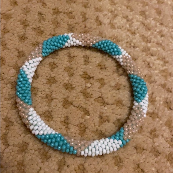 LILY AND LAURA Bracelet - Picture 2 of 3